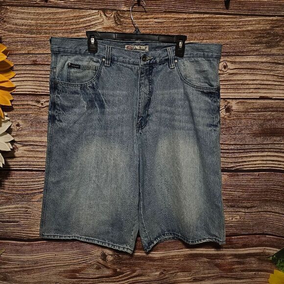 Ecko Unlimited jean shorts men's 40 lt wash Pre-owned - Picture 1 of 6